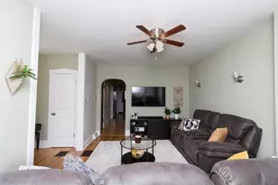 5450 W Drummond Pl, Chicago, IL 60639 - Photo 17