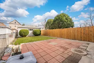 5450 W Drummond Pl, Chicago, IL 60639 - Photo 19