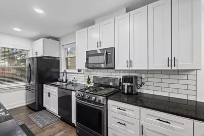 5226 W Eddy Street, Chicago, IL 60641 - Photo 15