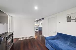 5226 W Eddy St, Chicago, IL 60641 - Photo 33