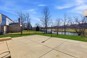 681 Castlerea Ln, Des Plaines, IL 60016 - Photo 7