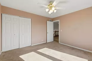 681 Castlerea Ln, Des Plaines, IL 60016 - Photo 33