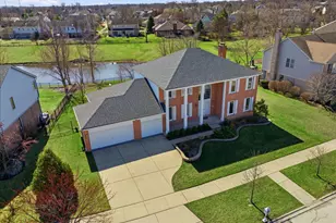 681 Castlerea Ln, Des Plaines, IL 60016 - Photo 1