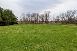 16 Gunia Ave, Peru, IL 61354 - Photo 1