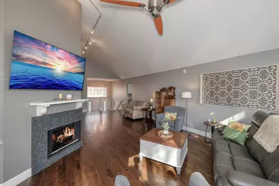 [Address not provided], Warrenville, IL 60555 - Photo 5