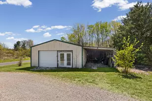 2689 Paul Rd, Salem, IL 62881 - Photo 5