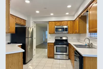 [Address not provided], Schaumburg, IL 60193 - Photo 5