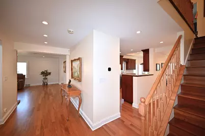 175 Lagoon Drive, Northfield, IL 60093 - Photo 5