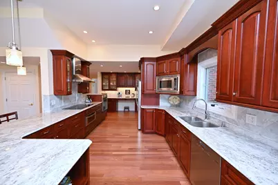 175 Lagoon Drive, Northfield, IL 60093 - Photo 15