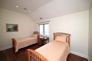 175 Lagoon Dr, Northfield, IL 60093 - Photo 39