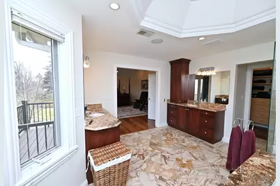 175 Lagoon Drive, Northfield, IL 60093 - Photo 29