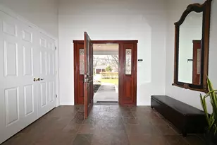 175 Lagoon Dr, Northfield, IL 60093 - Photo 3