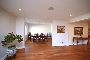 175 Lagoon Dr, Northfield, IL 60093 - Photo 9