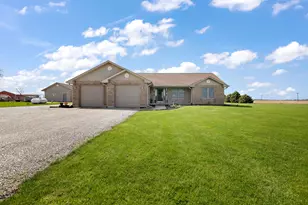 13042 E 10500N Rd, Grant Park, IL 60940 - Photo 7