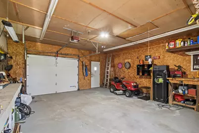 812 W 3rd Street, Gilman, IL 60938 - Photo 17