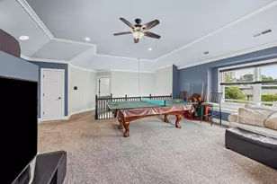 130 S Elm Tree Ln, Elmhurst, IL 60126 - Photo 17