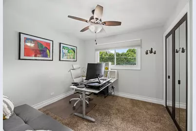 130 S Elm Tree Lane, Elmhurst, IL 60126 - Photo 15