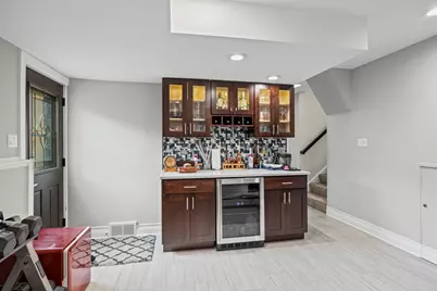 130 S Elm Tree Lane, Elmhurst, IL 60126 - Photo 19