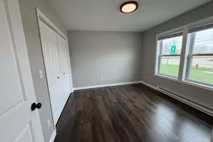 1099 Madison Ave, Braidwood, IL 60408 - Photo 7