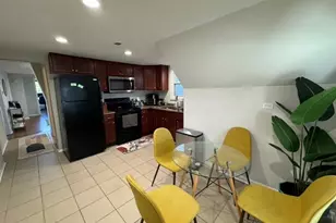 3942 N Bernard St, Chicago, IL 60618 - Photo 3