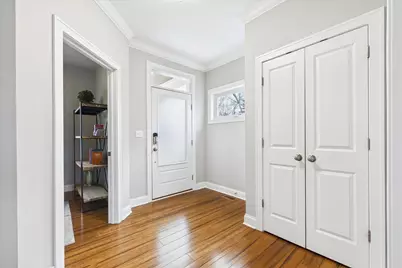 811 Michigan Street, Wheaton, IL 60187 - Photo 3