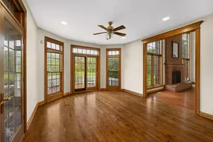 6709 Oakwood Manor Dr, Crystal Lake, IL 60012 - Photo 9