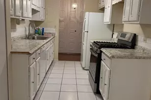 2201 S Grace St, Lombard, IL 60148 - Photo 5