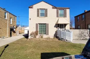 7432 W Gregory St, Chicago, IL 60656 - Photo 1