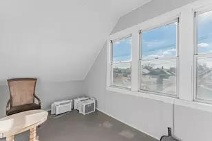 4933 W Berenice Ave, Chicago, IL 60641 - Photo 15