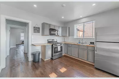 4933 W Berenice Avenue #2, Chicago, IL 60641 - Photo 13