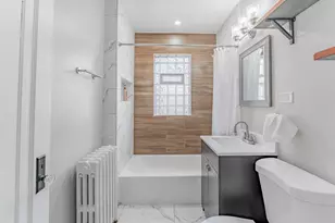 4933 W Berenice Ave, Chicago, IL 60641 - Photo 7