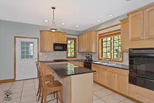 10050 S Damen Ave, Chicago, IL 60643 - Photo 17