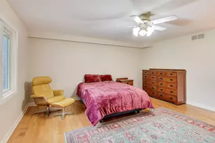 211 Briarwood Pass, Oak Brook, IL 60523 - Photo 23