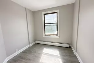 4045 W Argyle St, Chicago, IL 60630 - Photo 7