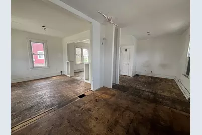 1324 E New York Street, Aurora, IL 60505 - Photo 3