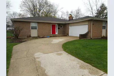 2011 Brentwood Lane E, Wheaton, IL 60189 - Photo 1