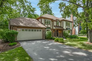 1310 Champion Forest Ct, Wheaton, IL 60187 - Photo 3