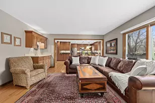 1310 Champion Forest Ct, Wheaton, IL 60187 - Photo 13