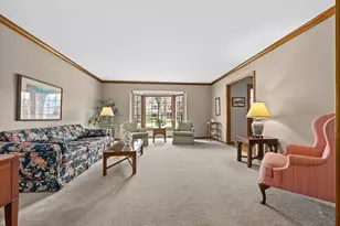 1310 Champion Forest Ct, Wheaton, IL 60187 - Photo 15