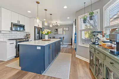 946 Pin Oak Circle, Cary, IL 60013 - Photo 5