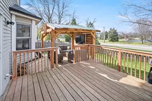 946 Pin Oak Cir, Cary, IL 60013 - Photo 23