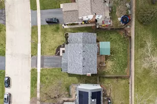 946 Pin Oak Cir, Cary, IL 60013 - Photo 25