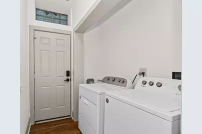 2030 N Oakley Avenue #1F, Chicago, IL 60647 - Photo 13