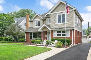 871 S Chatham Ave, Elmhurst, IL 60126 - Photo 3