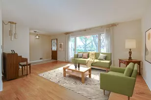 1407 N Douglas Ave, Arlington Heights, IL 60004 - Photo 7