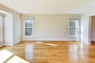 1422 Madison Rd, Buffalo Grove, IL 60089 - Photo 3