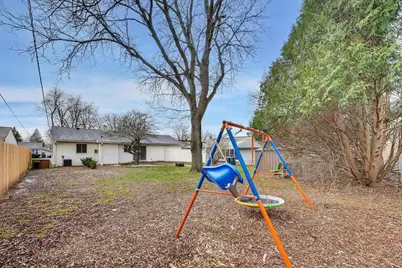 239 Maplewood Drive, Antioch, IL 60002 - Photo 27