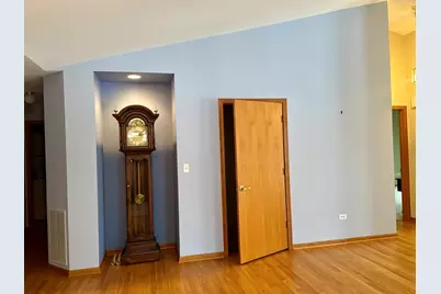 11904 Somerset Road, Orland Park, IL 60467 - Photo 9