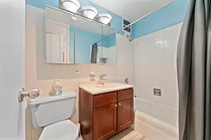 655 W Irving Park Rd, Chicago, IL 60613 - Photo 9