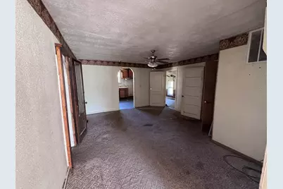 712 Rhodes Street, Centralia, IL 62801 - Photo 5